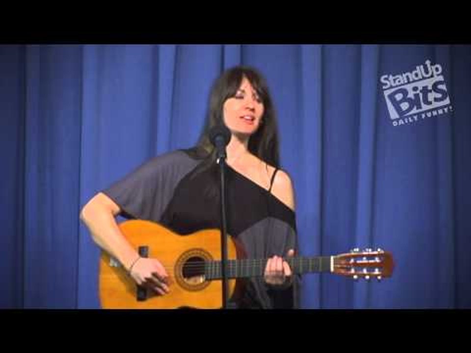 Funny Break Up Jokes: Amy Snowden Tells Break Up Jokes Through Song! - Stand Up Comedy