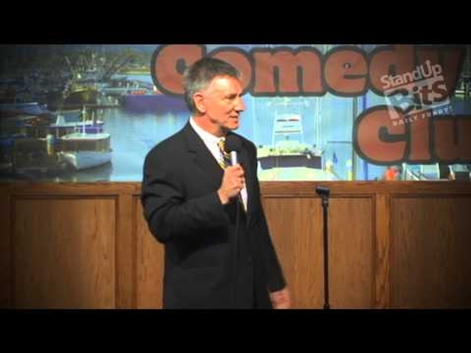 Sweating Joke: Frazer Smith Jokes About Sweating! - Stand Up Comedy