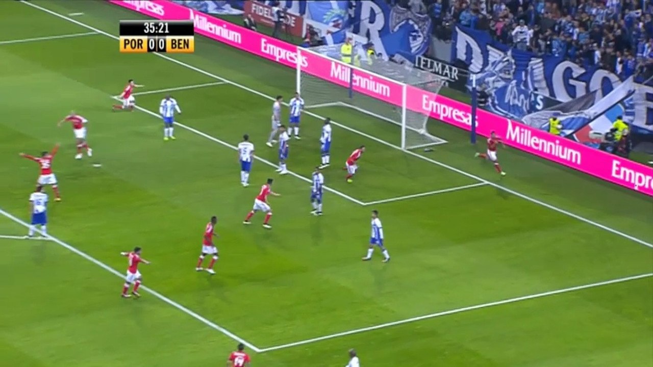 Lima schießt Porto mit Doppelpack ab