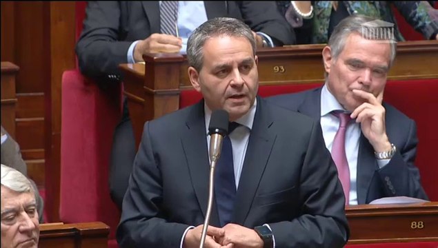 Xavier Bertrand - Actions et politique menées par le Premier ministre