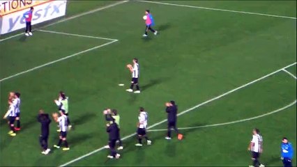 ΑΠΟΕΛ-ΑΕΚ-τέλος αγώνα-χειροκρότημα ΑΕΚ