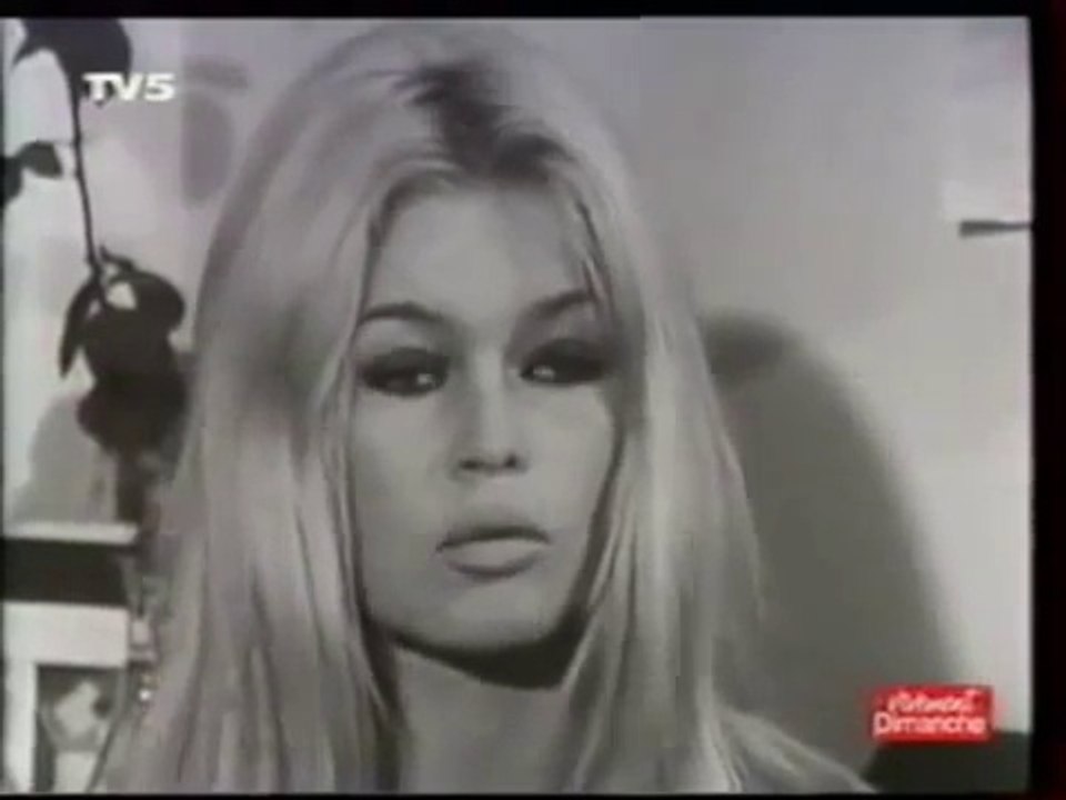 Brigitte Bardot et les animaux-Passion for Animals-Images rares/Rare footage (English subtitles)