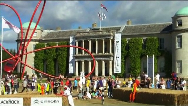 Super Car Central - 2011 McLaren MP4-12C (2)