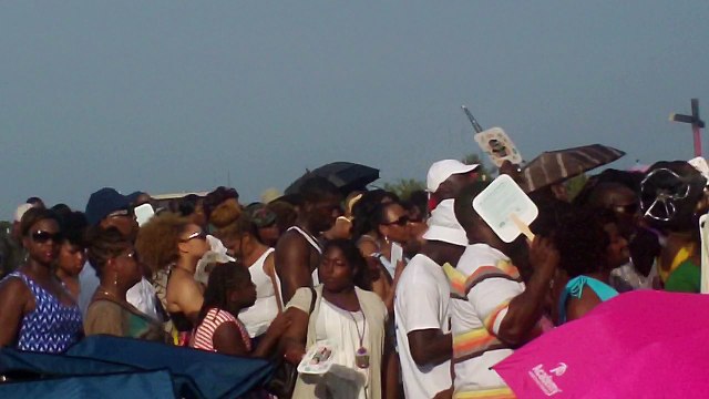 (Help) Erica Campbell at Woldenberg Park in NOLA