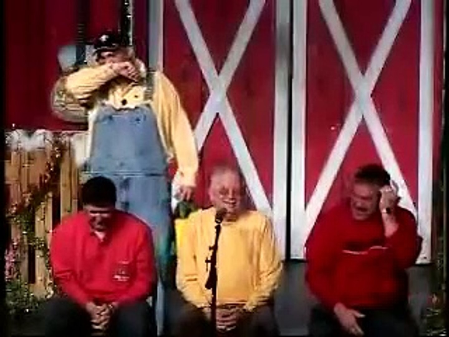 Old Man Laughing At Comedy Barn Video Dailymotion