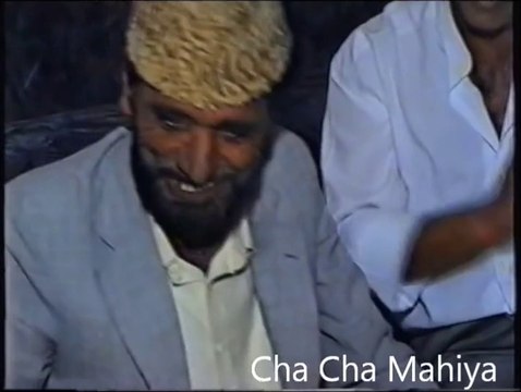 Master Hussain Bukhsh (Late) And Tariq Hazarvi Singing Hindko Mahiya Song In UK