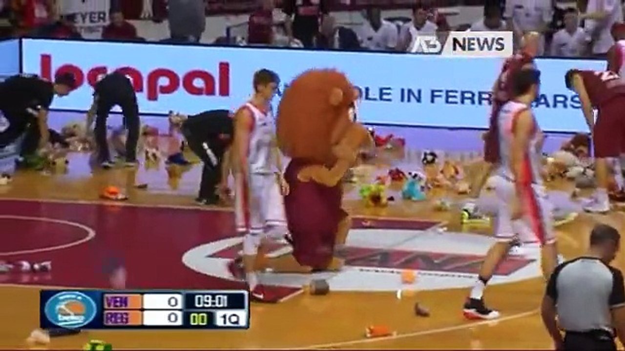 GIOCA MALE E CADE LA REYER