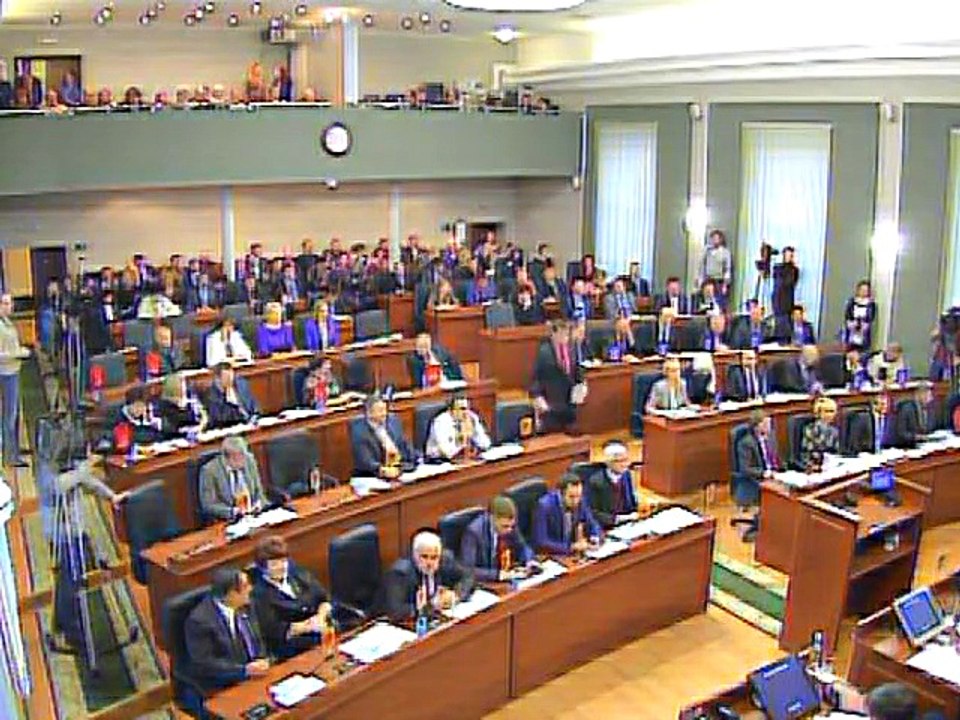 Партия КПРФ против дефицитного бюджета Республики Карелия 2015 поэтому и голосует ПРОТИВ [20.11.2014]