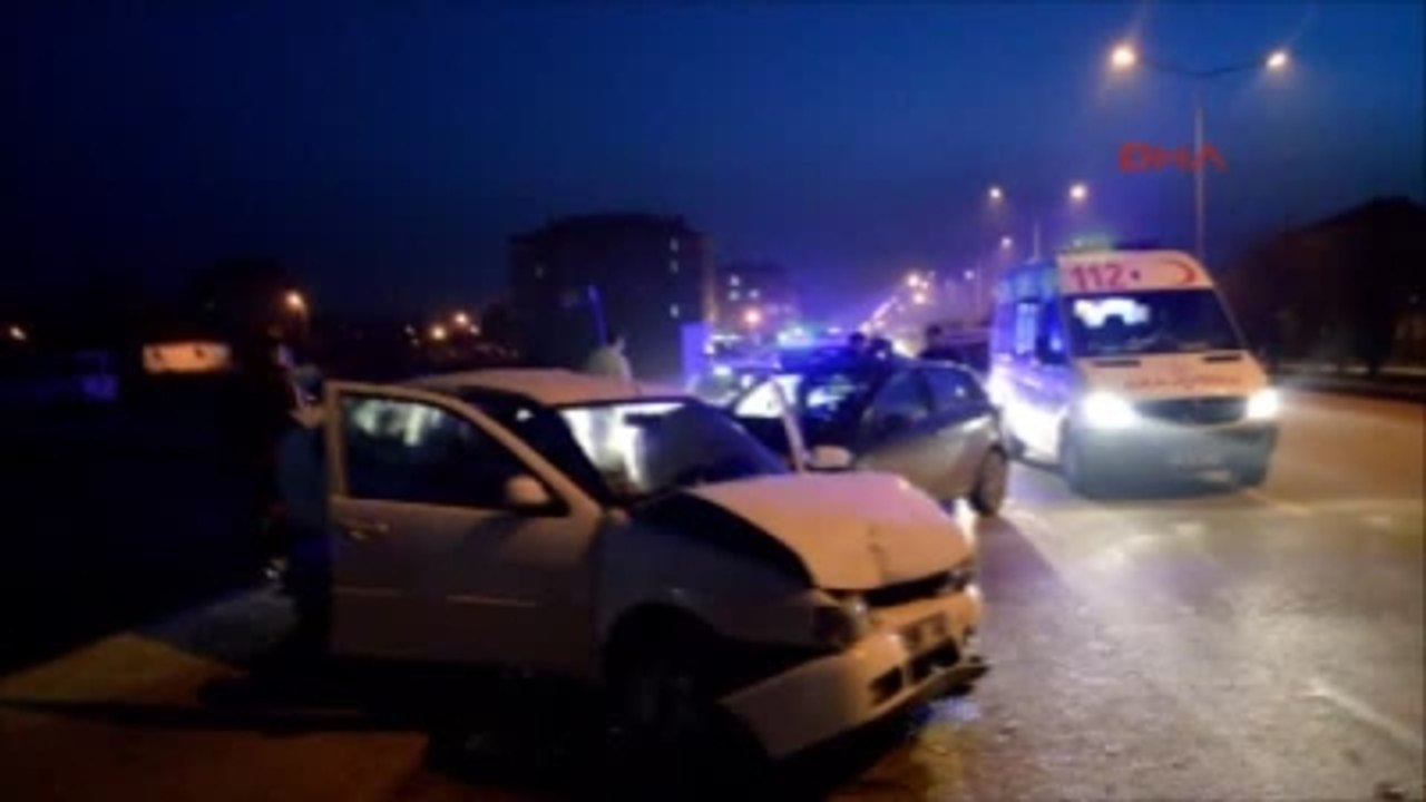 Ankara Çubuk Durakta Zincirleme Kaza 1 Yaralı