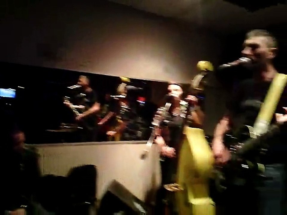 Bitch Slappers à l'excalibur à Reims