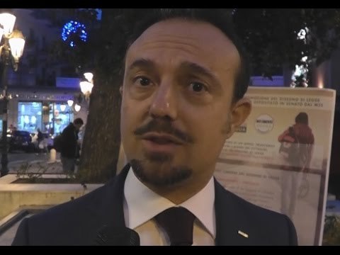 Napoli - Caro Rc Auto, Sergio Puglia (M5S) propone Assicurazione pubblica (15.12.14)