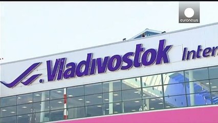 قناة الخط الأخضر | قط يحدث حالة طوارىء في مطار فلاديفوستوك بروسيا