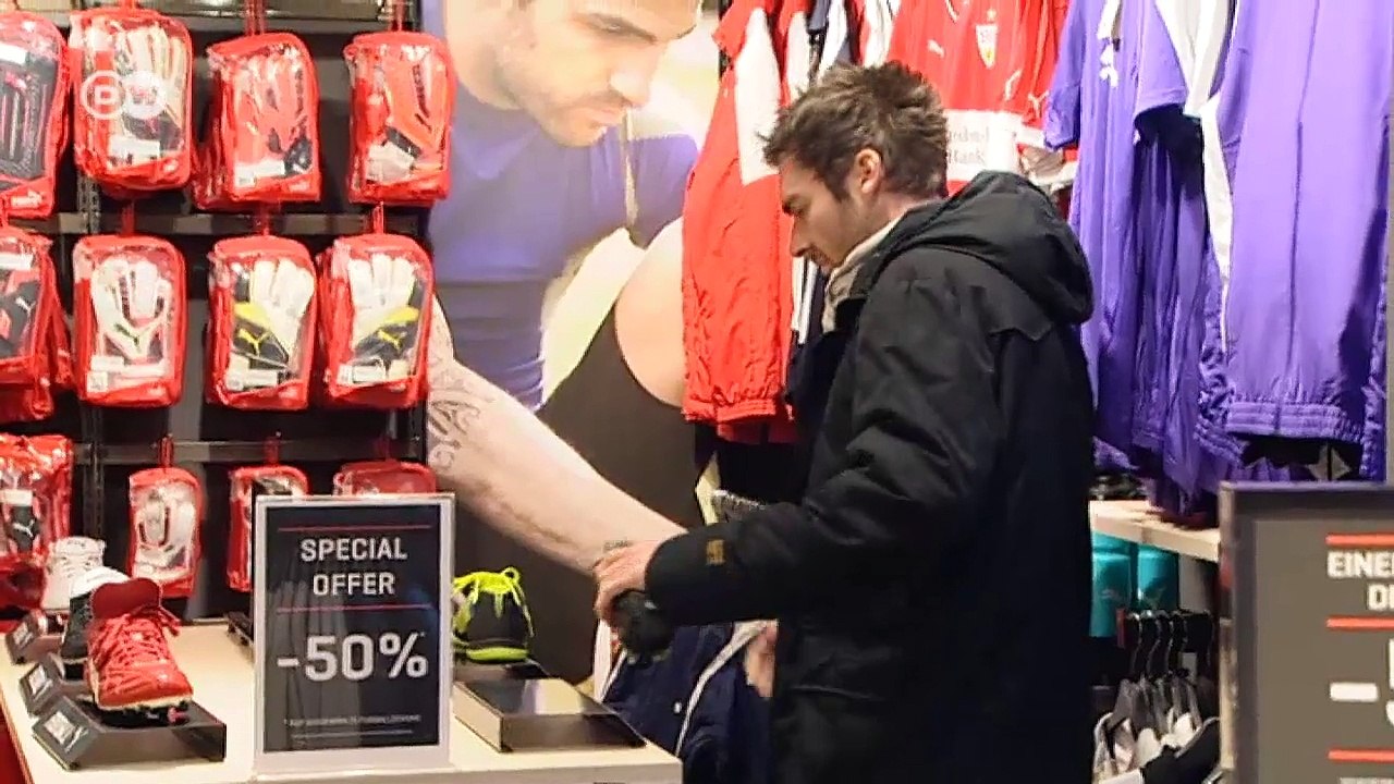 Eine Altstadt wird zum Outlet-Center | Wirtschaft kompakt