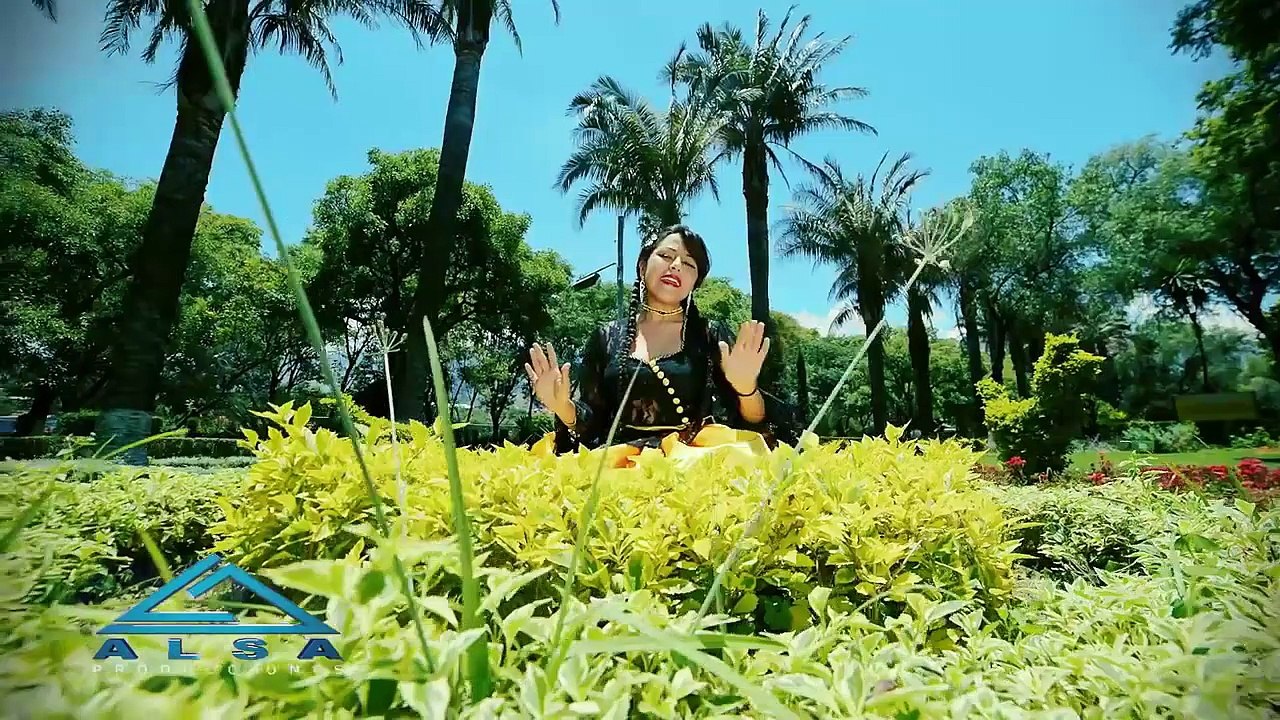 Stefany Aguilar - Tu amor fue una gran mentira (Video Oficial)