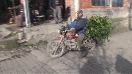 İşsiz Madencilerin İmdadına "Defne Yaprağı" Yetişti