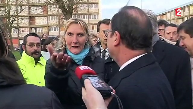 Hollande veut relancer les quartiers défavorisés