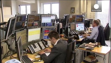 Russen unter Schock: Rubel-Verfall trifft Finanzsystem ins Mark