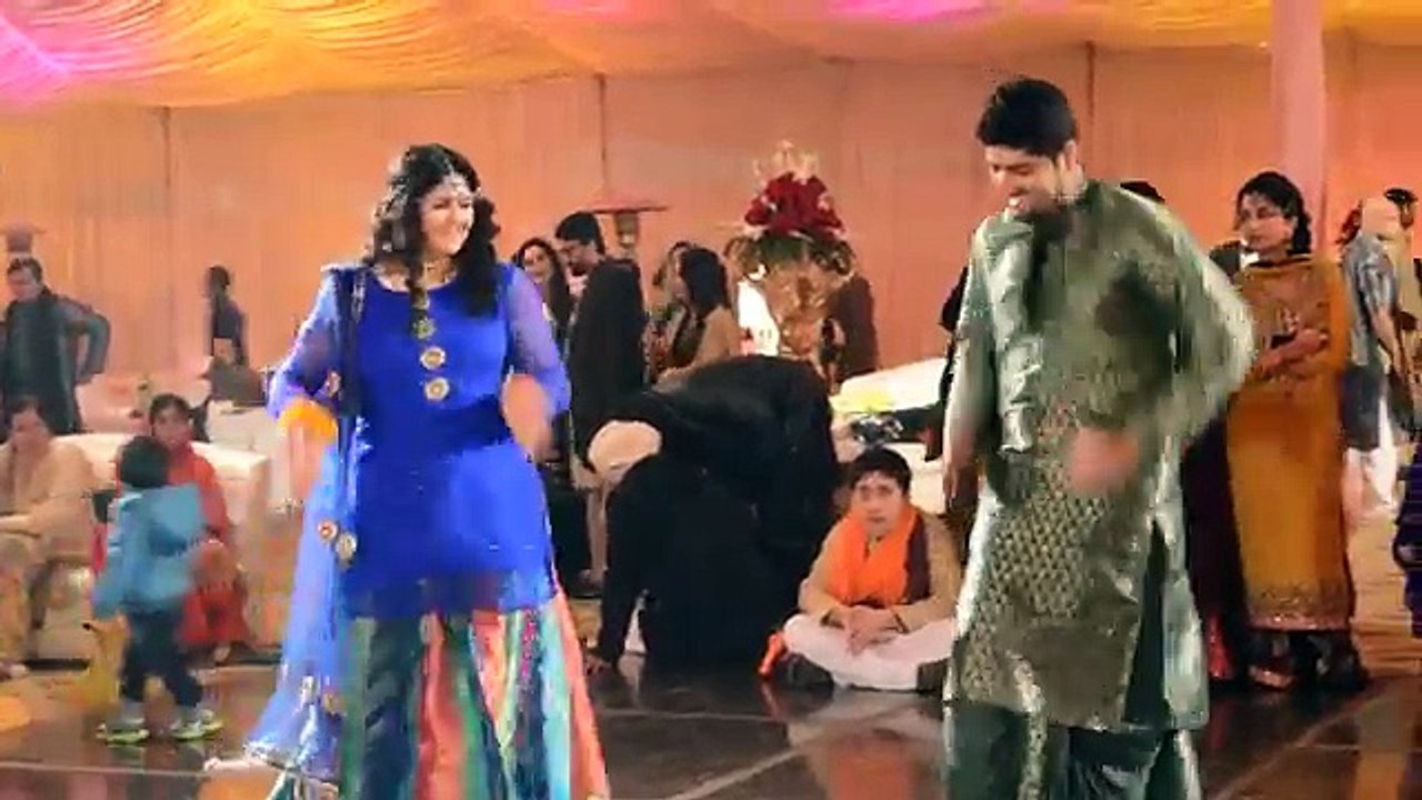 Pakistani Wedding Dance couple dance very Hot