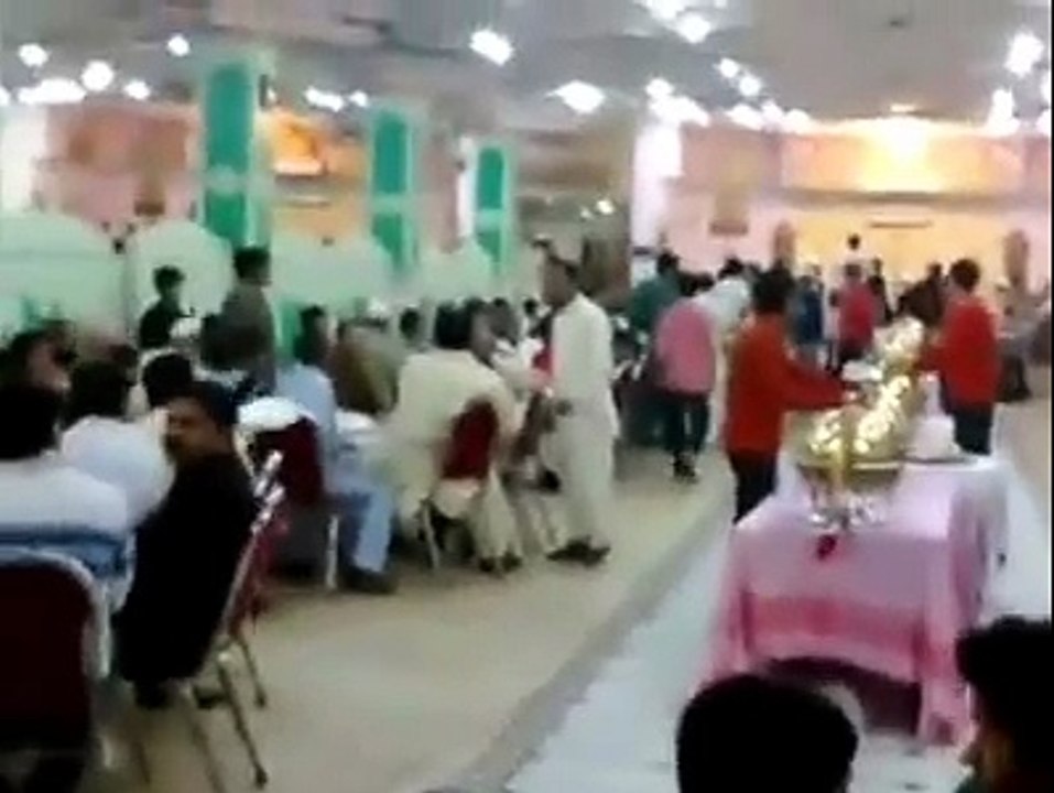 It Happens only in Pakistan Funny Wedding Very Funny Clip