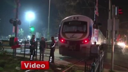 Trenin Altında Kalan 2 Öğrenci Hayatını Kaybetti