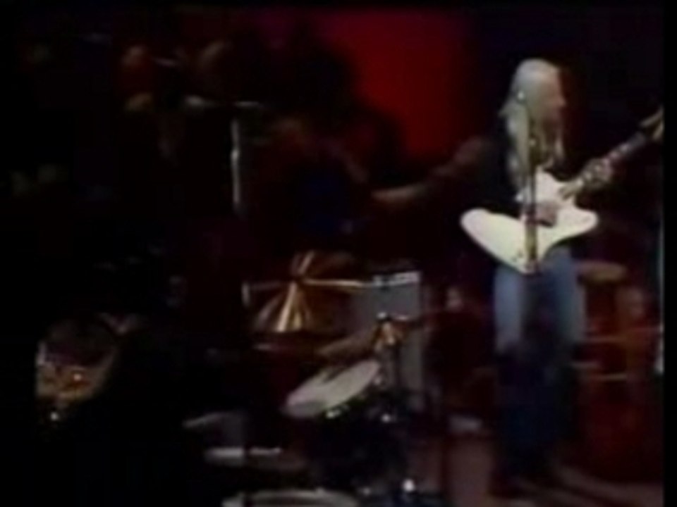 Johnny Winter - Walking thru the park
