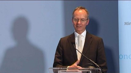 Minister Kamp licht gasbesluit toe - RTV Noord
