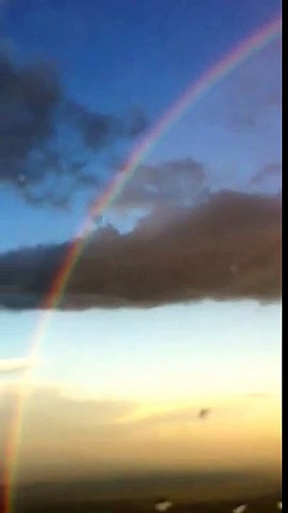 This Is What A Rainbow Looks Like From An Airplane