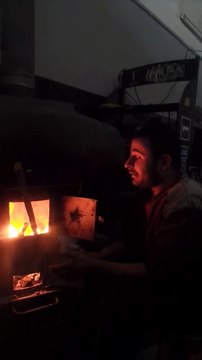 Yeni Cami Avlusunda Ezan Sesi Var