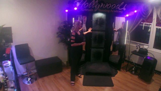 Airbrush Tanning in Studio City - 818-674-9621