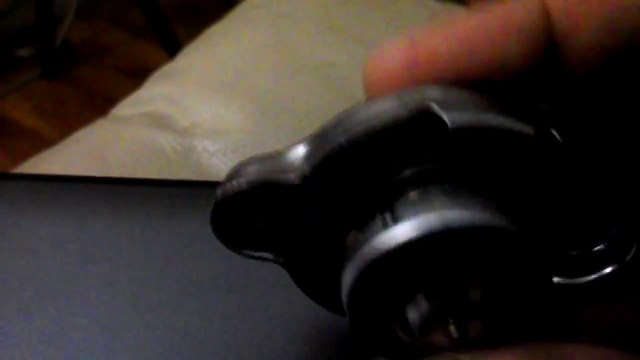 HOW TO STOP ENGINE COOLANT LEAK :CHANGE RADIATOR CAP