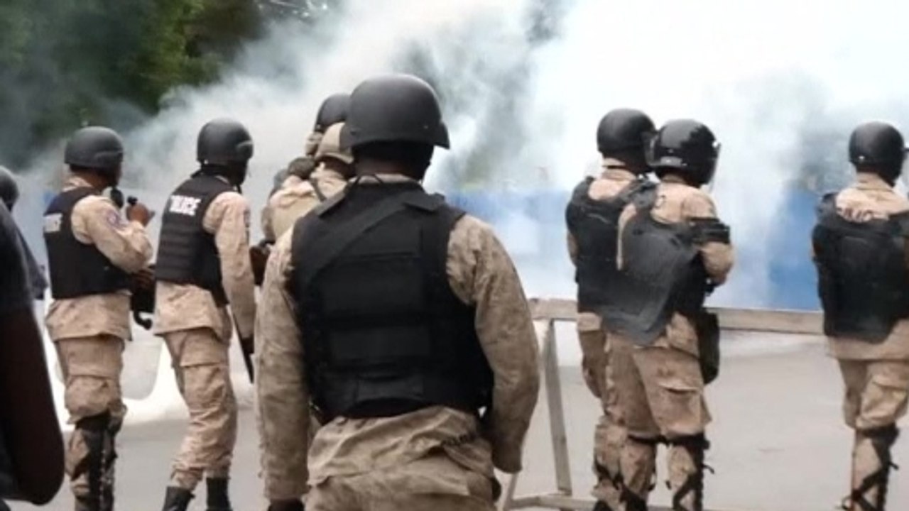 Clashes in Haiti as anti-government protest turns violent