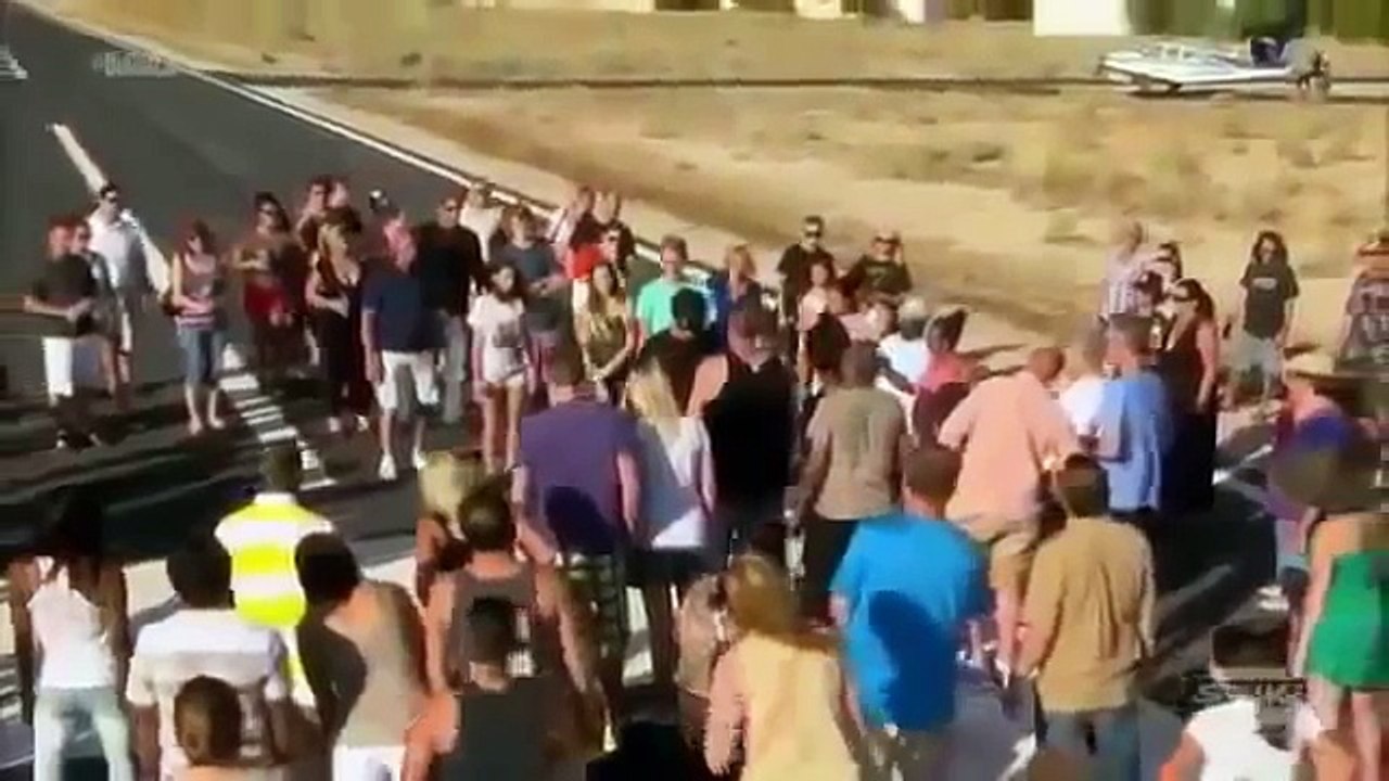 Tricks   Magic Tricks   Magic Card Tricks   Criss Angel Believe Airport Levitation