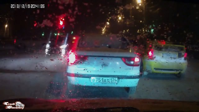 CRAZY Truck Crashes, Truck Accidents compilation 2014 - Winter Edition