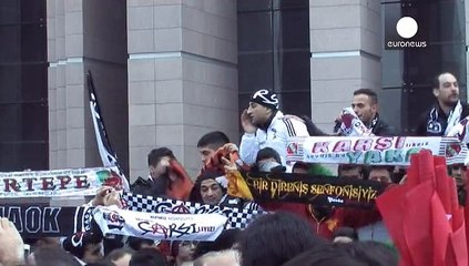 Istanbul: Prozess gegen regierungskritische Besiktas-Fans vertagt