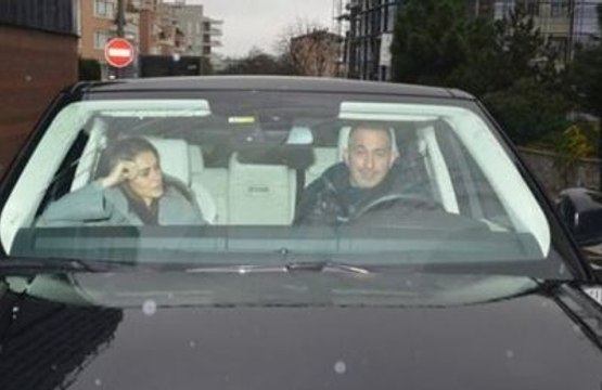 Cem Yılmaz ile Ayşe Hatun Önal İlk Kez El Ele Yakalandı