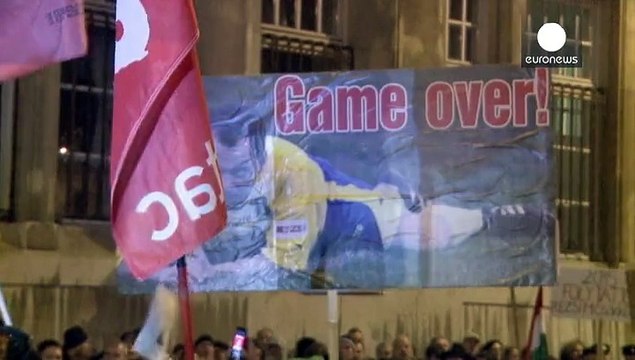 Поліція Угорщини вперше за 2 місяці антиурядових протестів застосувала силу