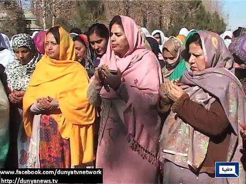 Dunya News - Quetta: Students hold candlelight vigil for martyrs on fourth day after Peshawar attack