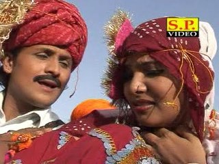 Deshi Banado - Aage Aage Band Baja