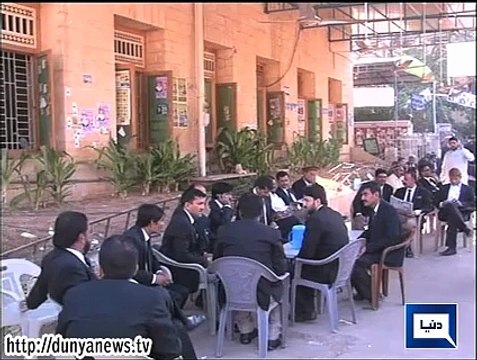 Dunya News - Peshawar attack- Lawyers boycott courts, raise black flag