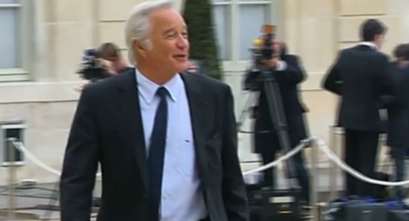 Retraites, chômeurs... François Rebsamen, ministre des bourdes ?