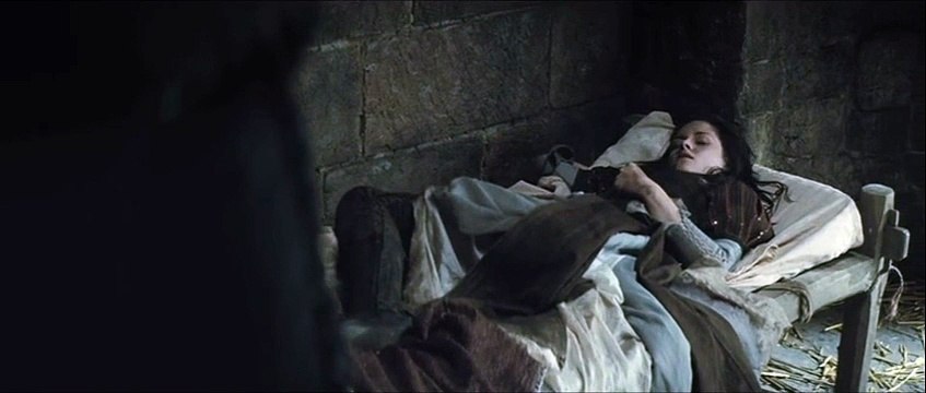 Blanche-Neige et le Chasseur - extrait 1 VOST(1)