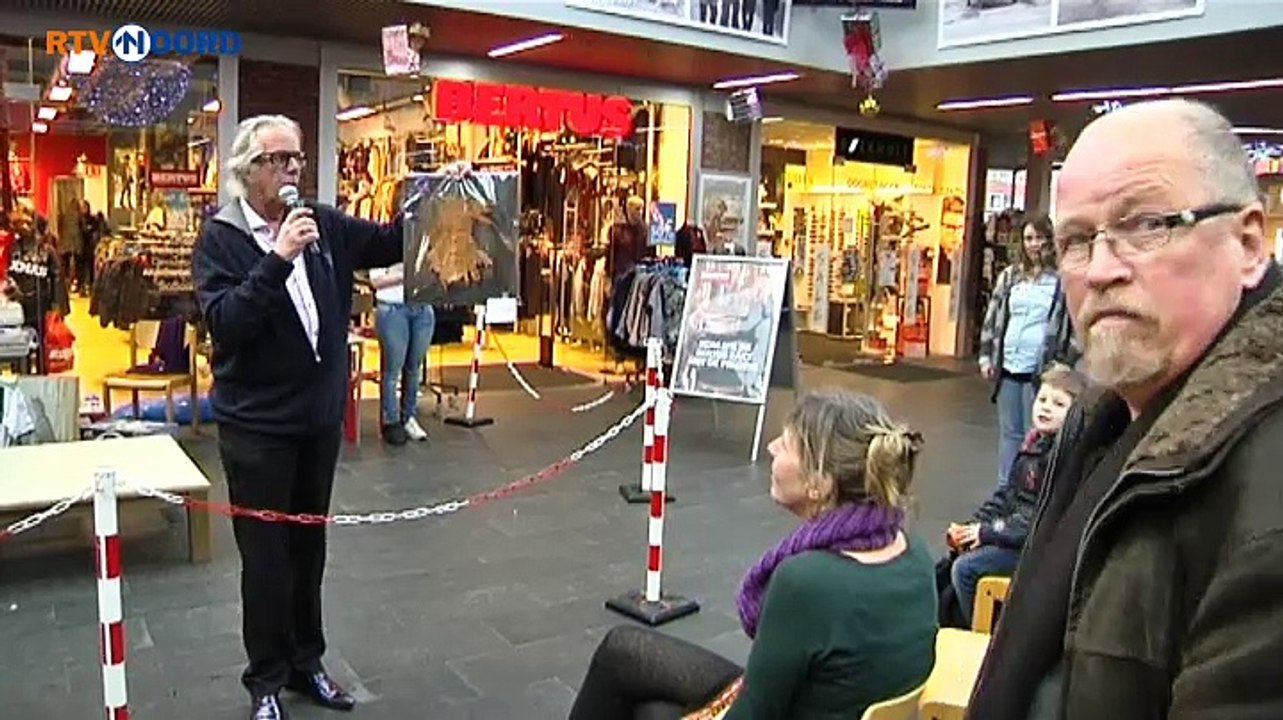 Veiling voor de Voedselbank in Lewenborg - RTV Noord