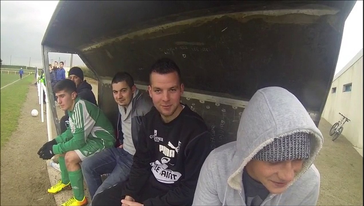 Franky quand il entre il sort aussi ! Vas y Franky C'est bon c'est bon !