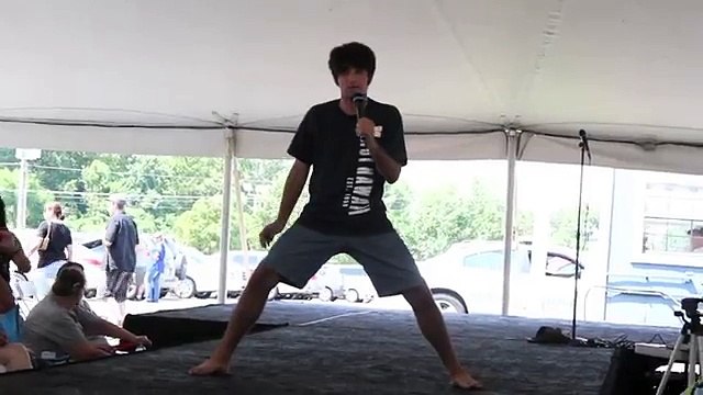 Josh Davis sings WEARING THAT LOVED ON LOOK at Elvis Week 2013 video