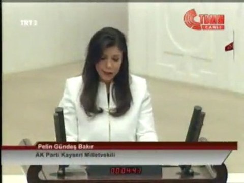 Kayseri Milletvekili Pelin Gündeş Bakır, vatandaşların bir mahalle kültürü içinde bir arada yaşadığı karma kentsel dönüşüm projelerini destekliyoruz