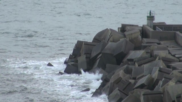 Estado de la mar en Asturias. Costa Luanco a Candás 17 dic