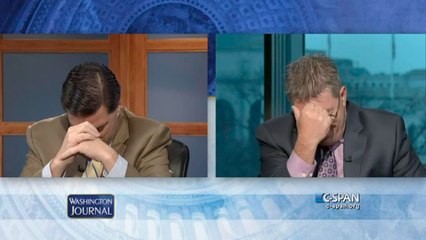 La mère de deux politiciens leur colle la honte en direct