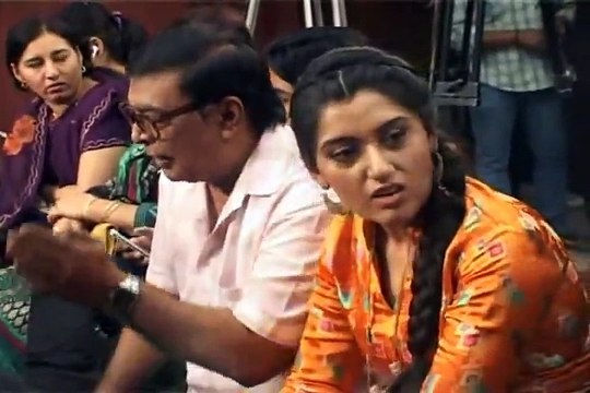 Behind The Scene Fun with Star cast of Star Plus Serial 'Yeh Hai Mohabbatein' - By BollywoodFlashy