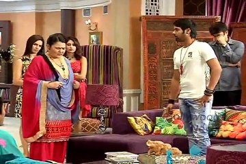 Family Discution on Abhi and Pragya's Divorce In Zee Tv Serial KumKum Bhagya - By BollywoodFlashy