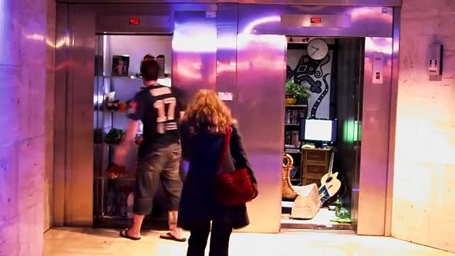 Foot Elevator (Rémi Gaillard) BY place 2 Hina khan